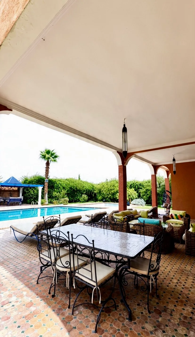 Vue principale du villa 4 chambres à louer à Marrakech – Route de l'Ourika